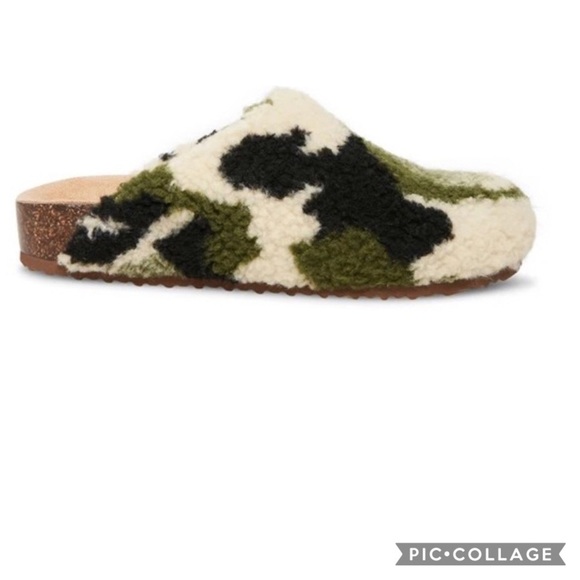 Cute!!! Camouflage Furry Mules - Picture 2 of 4